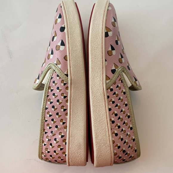 Coach Slip-On Heart Sneakers Size 9 - Picture 4 of 8